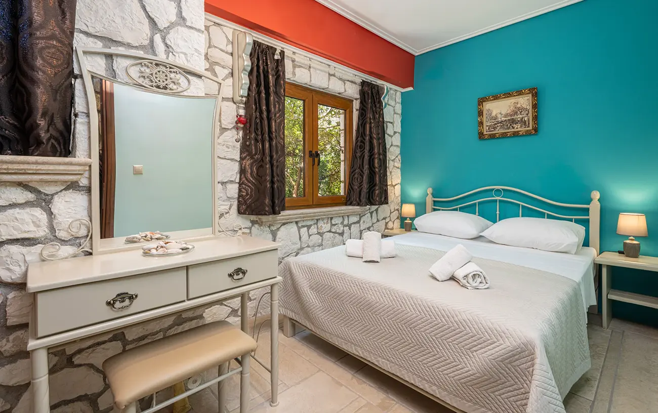 Bright and airy two bedroom holiday apartment Kefalonia